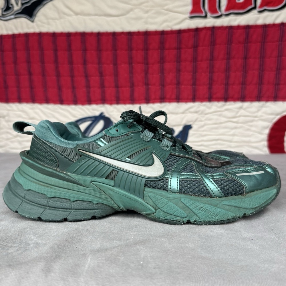 Size 8.5 - Nike V2K Run Bicoastal Vintage Green‎ W - Picture 7 of 13